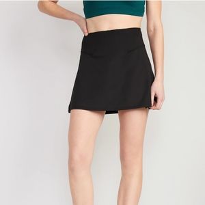 Old Navy Extra High Waist Powersoft Skort Blackjack